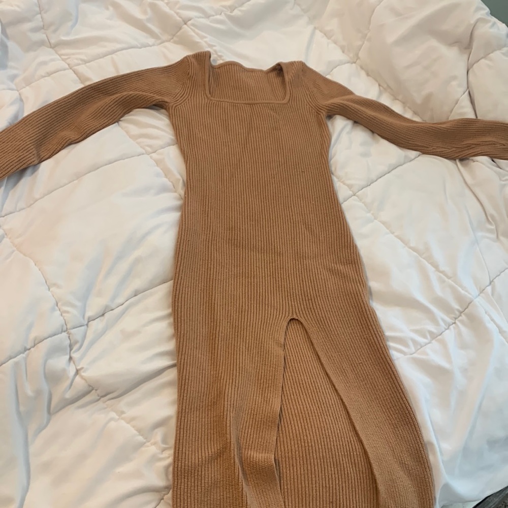 Long sleeve square neck midi sweater dress
